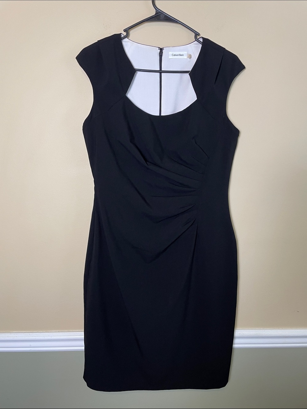 Calvin Klein Women’s Black Cap Sleeve Ruched Career Office Midi Sheath Dress